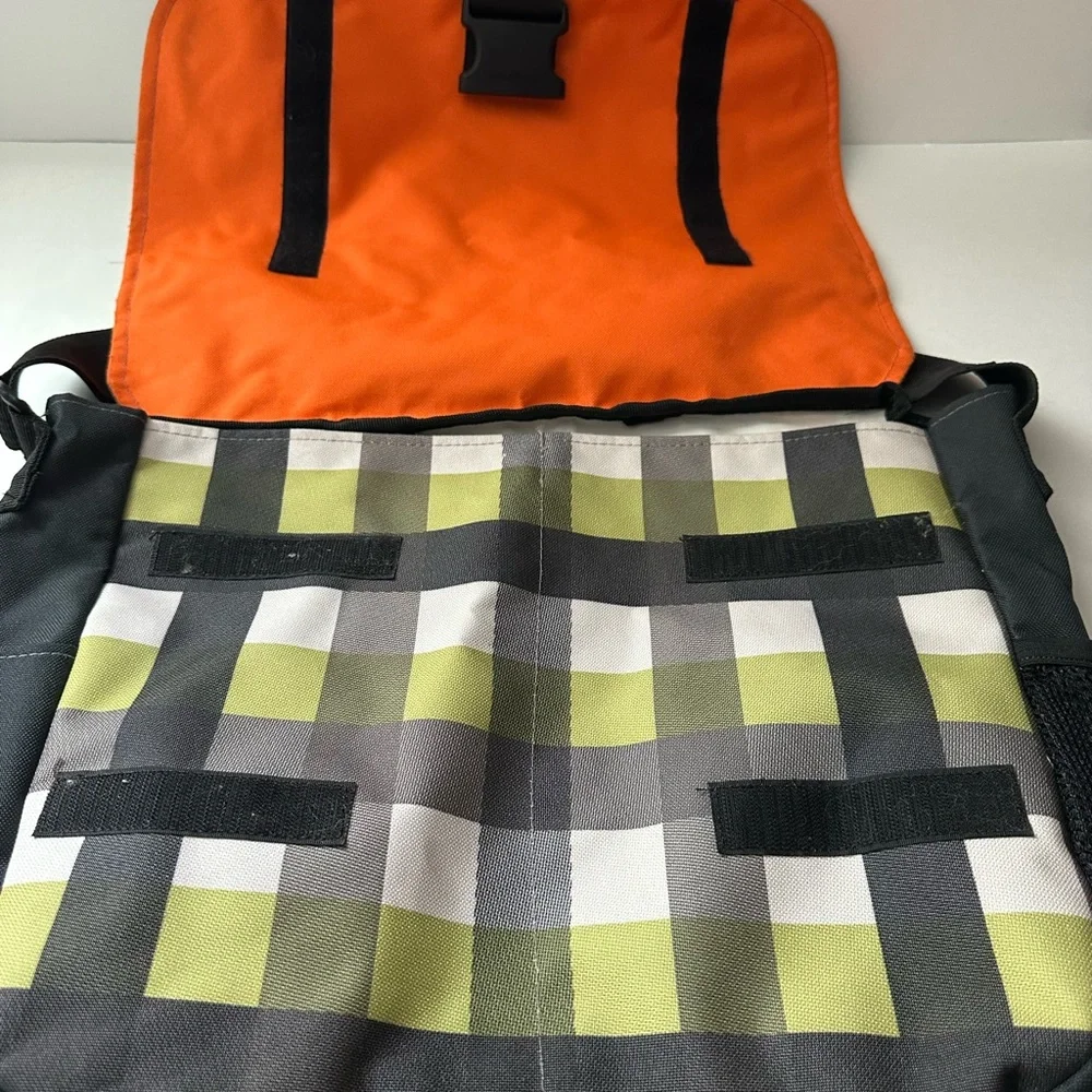 YAK PAK Checker Messenger Bag Unisex Height: 13” (Closed) Width: 16” Approx